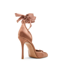 Larina Pump TAN SATIN